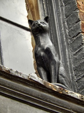 York's Cat Statues